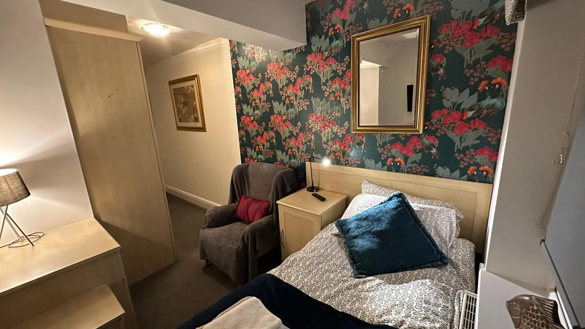 Station Approach B&B Boutique Stays Solihull 2*,